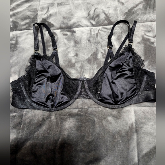 torrid Other - TORRID Bra Lingerie Size 2 (18/20) Black
